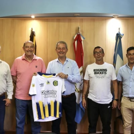 Tonelli se reunió con representantes de la Comisión Directiva del Club Atlético Rosario Central