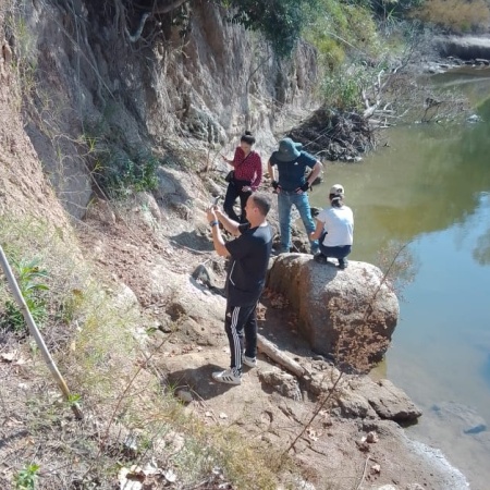 Hallan restos de un mastodonte en la costa del arroyo Pavón