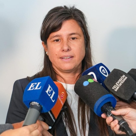 Educación pide a los padres que lleven a los chicos a las escuelas este miércoles