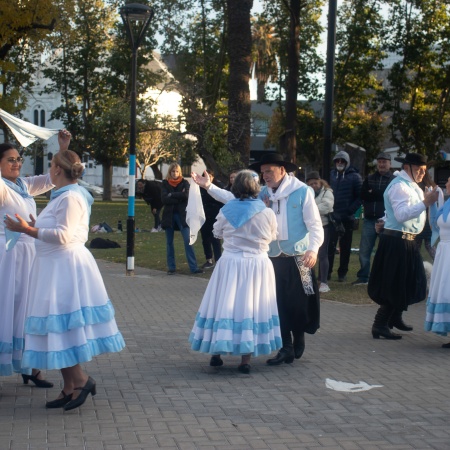 Arroyo Seco celebra el 215° Aniversario de la Revolución de Mayo con una fiesta popular