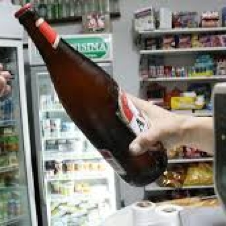Actualizan el régimen de sanciones para quienes violen la prohibición de venta de alcohol en horario nocturno