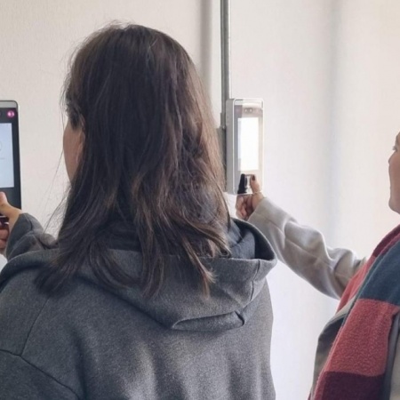 El personal de la EPE marcará presencia en sus puestos de trabajo con huella digital