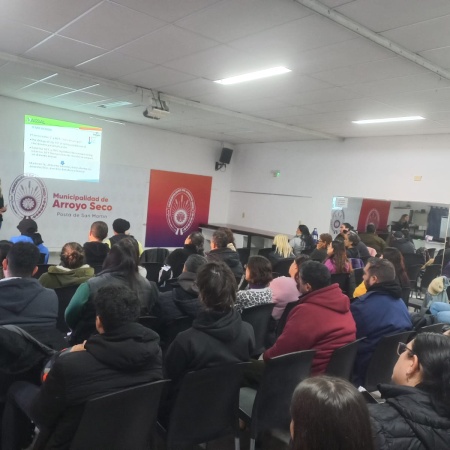 Charla sobre Manipulación de Alimentos en Arroyo Seco