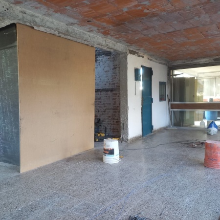 La Escuela 415 trabaja contra reloj para retomar las clases en su edificio