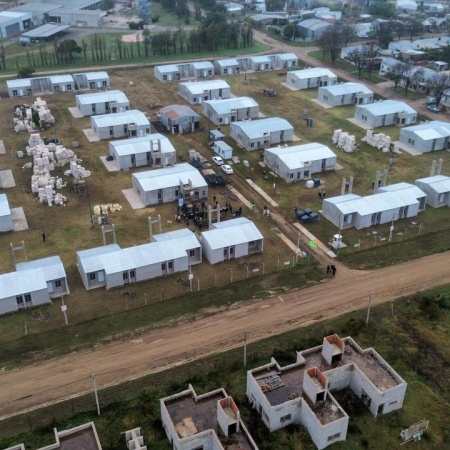 Provincia se hace cargo de 52 viviendas abandonadas por Nación, en Gálvez