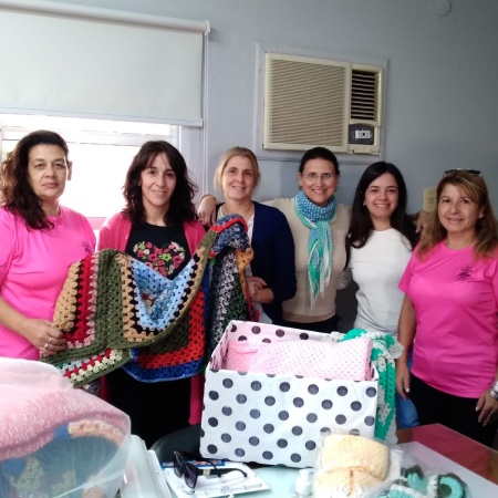Reinas Tejedoras refuerzan su labor solidaria ante el avance del invierno