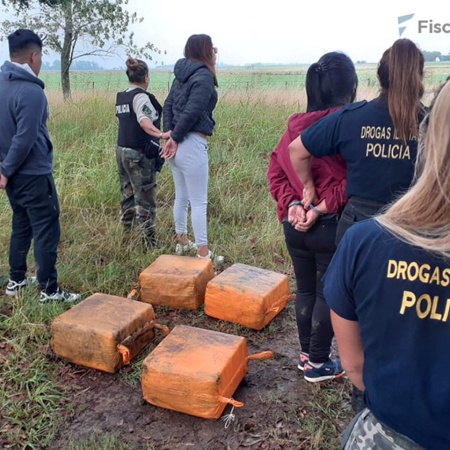 Condenaron a la “Reina del Sur” por el tráfico de 300 kilos de cocaína arrojados desde una avioneta