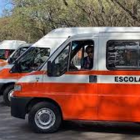 Hubo acuerdo para licitar el transporte escolar y sanitario
