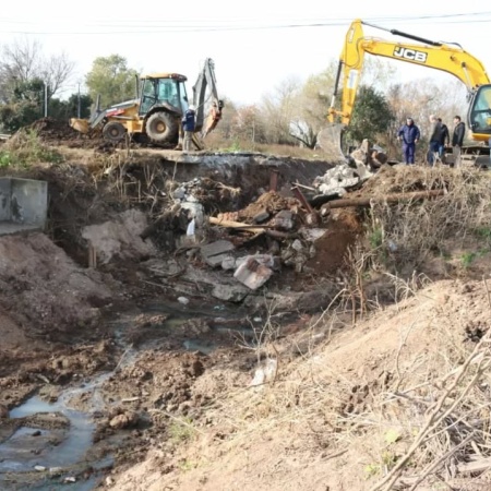 Canal Savoca: Demolieron el viejo puente de calle Maffei