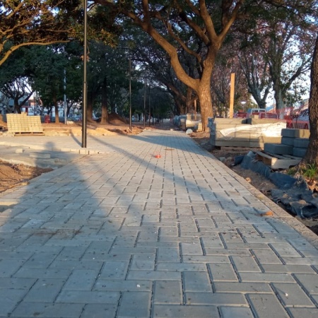Comenzó el adoquinado del Boulevard Mansueto Maiorano
