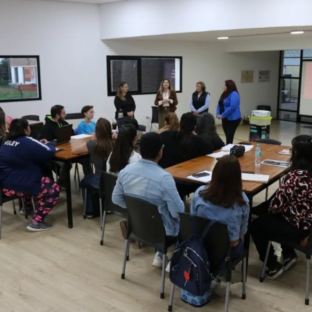 Más personas se capacitan en Introducción al Marketing y Redes Sociales