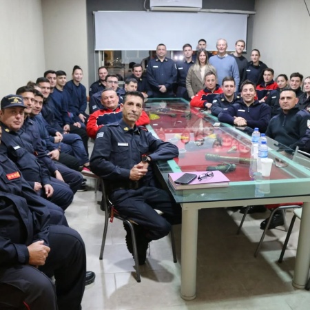 Bomberos Voluntarios se capacitaron sobre el funcionamiento del sistema "Ojos en alerta"