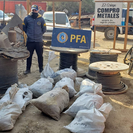 Cuatro chatarreros de San Pedro y San Nicolás irán a juicio por acopiar cobre robado a Telecom