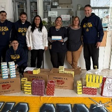 La Peña de Boca entregó medicamentos en el Centro de Salud Ramón Carrillo