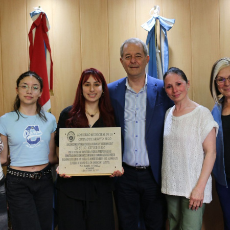 Reconocimiento a la Escuela de Danzas “Gloria Kazda” en su 30° Aniversario