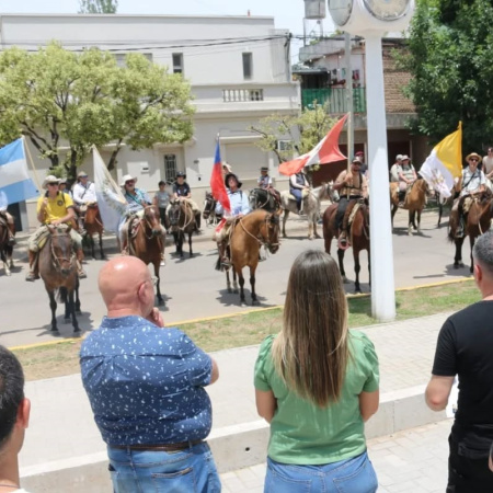 La Asociación Cultural Sanmartiniana "Cuna de la Bandera" hizo su paso por Arroyo Seco