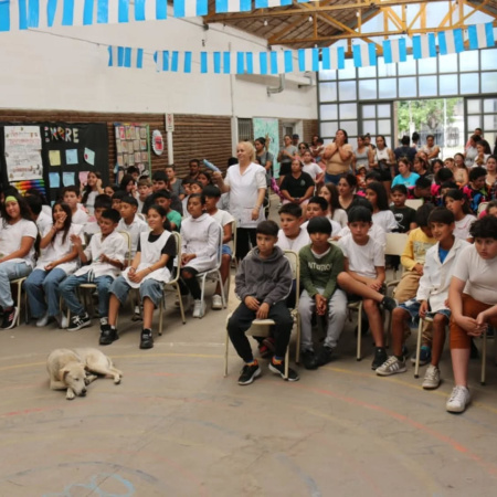 Tonelli participó del cierre de ciclo de la Escuela N° 6036 "Bernardino Rivadavia"