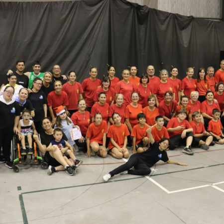 Hermosa noche para Folklore, Bombo, Tai Chi Chuan, y Educación Física Adaptada