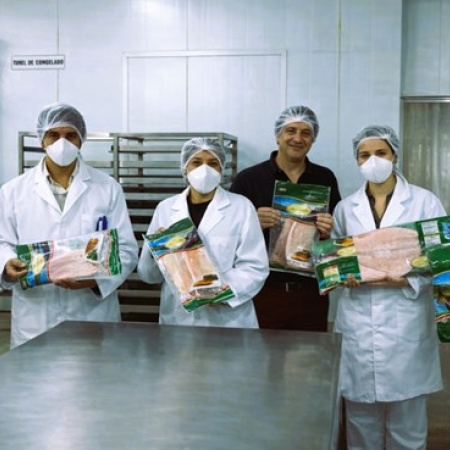 Primera exportación de carne de dorado y surubí de piscicultura