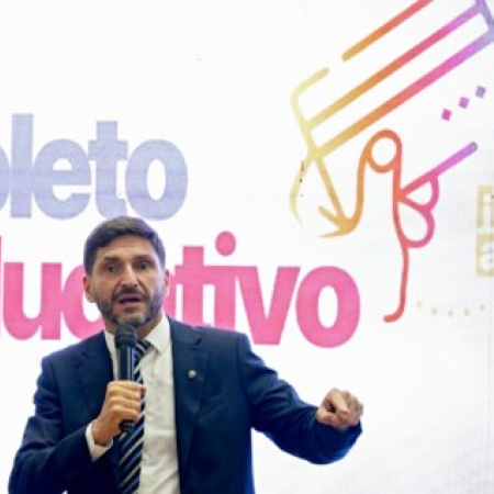 Pullaro lanzó el Boleto Educativo 2026