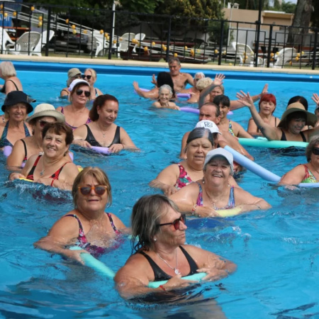 Tonelli visitó la Colonia de Vacaciones para Adultos Mayores