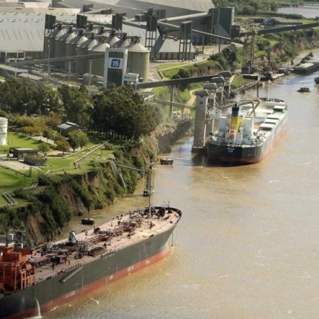 Cámaras agroexportadoras y portuarias destacan avance en la licitación de la hidrovía