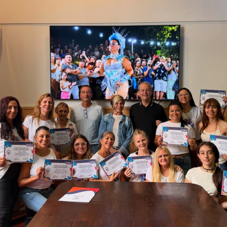 Arroyo Seco reconoció a las integrantes de su comparsa Tupanoi