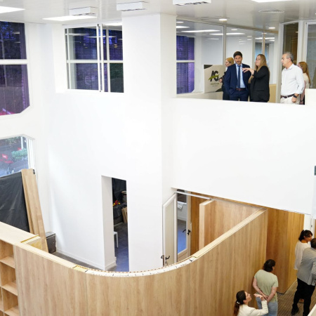 Pullaro recorrió las obras del futuro Polo de la Niñez en Rosario