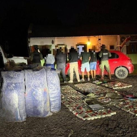 Hallan más de 300 envoltorios y una veintena de bolsas con hojas de coca en Arroyo Seco