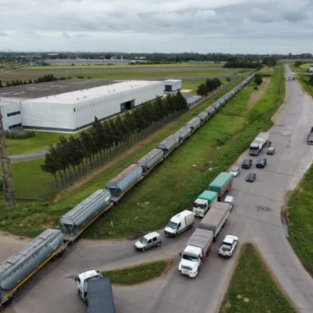 Comenzó la repavimentación del acceso al puerto de Cargill