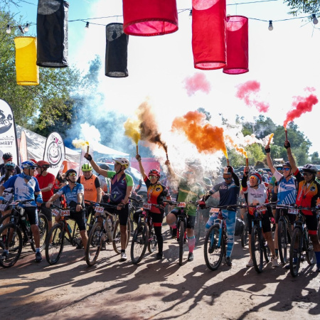 Ciclistas de todo el país participaron del 2° Encuentro de Cicloturismo en el Salto del Pavón