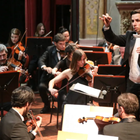 “Cuando una orquesta llega a una ciudad genera un acontecimiento comunitario”