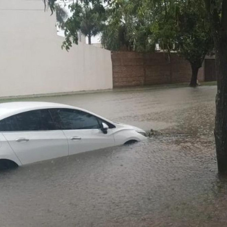 Hay evacuados por intensas lluvias en el norte provincial