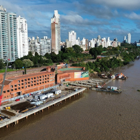 Enrico recorrió obras en Parque España