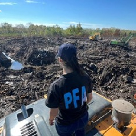 La PFA desarticuló un foco de contaminación que afectaba al Río Paraná