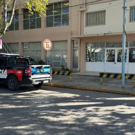 Amenazas en las escuelas: Reclamarán a los padres el costo de los operativos y reparación de los daños