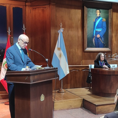 Hernan Cornut asumió la presidencia del Instituto Nacional Sanmartiniano