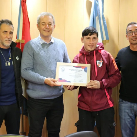 Tonelli recibió al nuevo Campeón de Boxeo Facundo García
