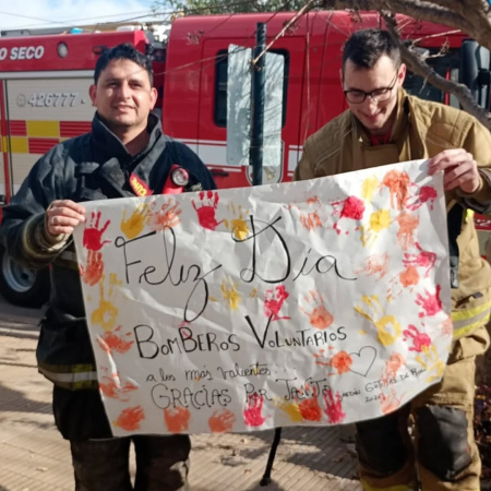 Bomberos de Arroyo Seco celebraron su día junto a la comunidad