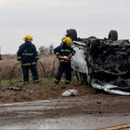 Un trágico choque frontal dejó un saldo de cuatro personas muertas en Teodelina