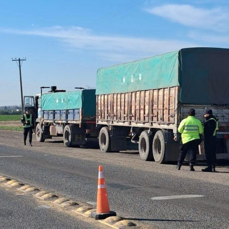 La policía detectó a dos conductores profesionales y uno particular que circulaban alcoholizados