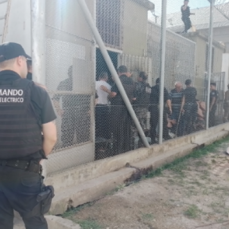 Continúa prófugo uno de los cinco evadidos de la cárcel de Villa Constitución