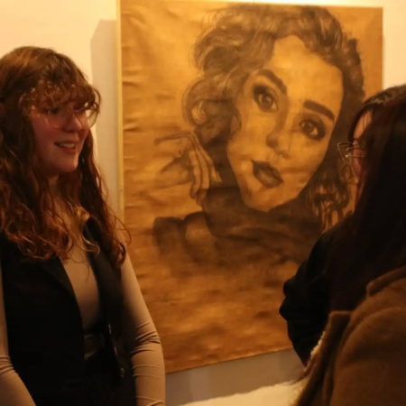 Zoe Ruggiero expone sus obras en el Centro Cultural Guillermo Furlong