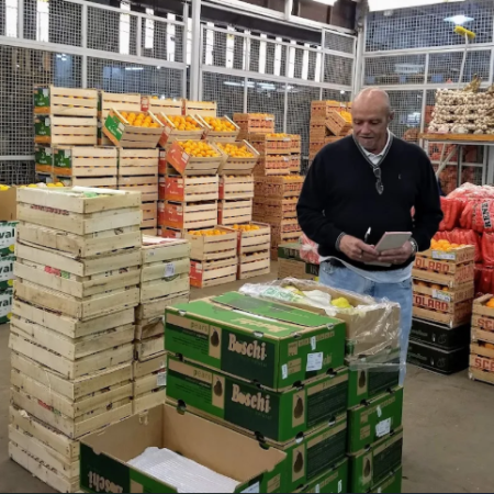 Crisis de consumo: La venta de frutas y verduras se redujo a la mitad