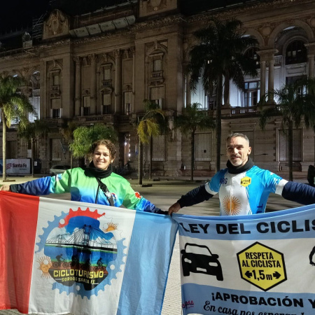 Unió Arroyo Seco con Santa Fe ida y vuelta en 24 horas