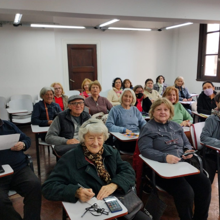 La Universidad de Personas Mayores abrió la inscripción para los cursos abiertos