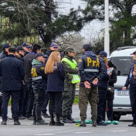 Migraciones realiza un operativo de control en el peaje de General Lagos