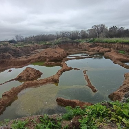 Rosario paralizó obras de excavaciones ilegales en un predio de zona oeste