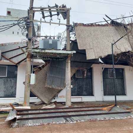 Fuerte temporal de viento y granizo provocó destrozos en Las Rosas y el sur santafesino