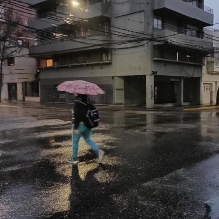 Rige una alerta naranja por tormentas fuertes